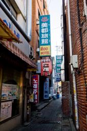 入口(an entrance)