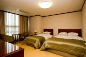 1 Bedroom Suite (24坪） : Twin Bed