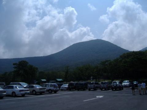 標高1950ｍ、韓国最高峰ユネスコ世界遺産にも登録された漢拏山