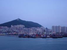 釜山国際旅客ターミナルも有り韓国最大の国際港です