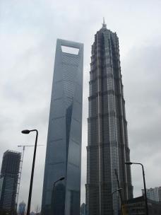 最も高いビル「ワールド・ファイナンシャル・センター（上海環球金融中心）」の79階から93階に入っている