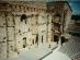 オランジュのローマ劇場とその周辺と凱旋門写真