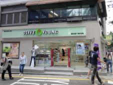 OLIVE YOUNG （カロスギル店）