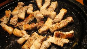 ヘンボクチュプンリョン カルサムギョッサル