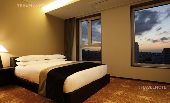 济州之一的繁华街，位于新济州的欧洲风格特级酒店
