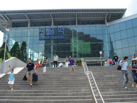 2004年、ソウル駅が新しく生まれ変わりました！