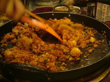 釜山で人気のユガネのタッカルビを明洞で食べる！