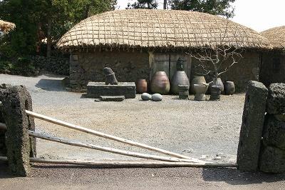 済州島の民俗・文化をありのまま体験できる場所 城邑民俗村