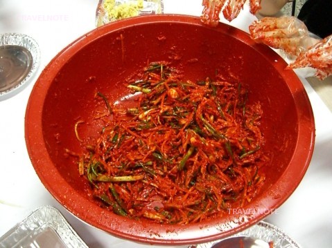 韓国の11月は厳しい冬に向けて、次の年に備えキムチを漬ける時期