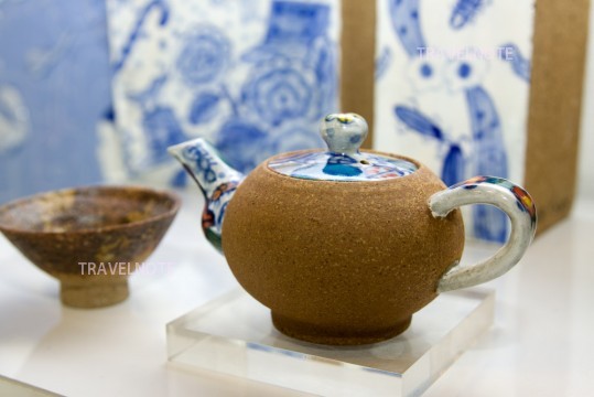 韩国陶艺大家带来的多彩陶瓷艺术品