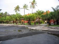 ハワイに似たリゾート気分が味わえるインドネシア政府が造ったリゾート地