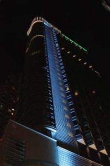 2005年12月にオープンした比較的新し目の39階建ての高層ホテル