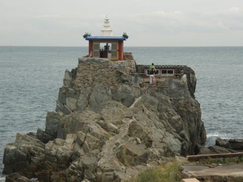 祈祷場として、海にある神聖な場所