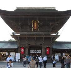 ソフトバンクホークスが必勝祈願に訪れる、日本三大八幡宮