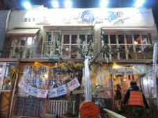 歌手の「ピ」も訪れる人気の貝焼き専門店