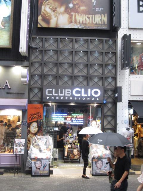 スタイリッシュなメイクアップブランド、CLUB CLIOの明洞２号店！