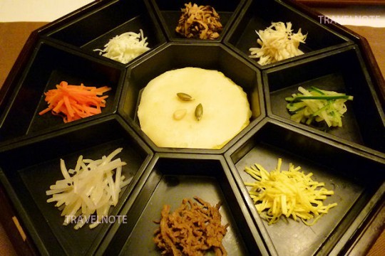 ”韓国の味”を一度に味わえる、魅力的な韓定食