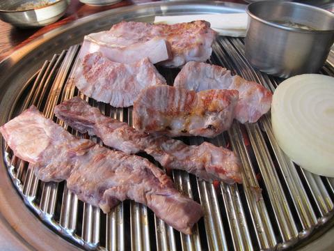 清潭エリアの済州豚焼肉のお店