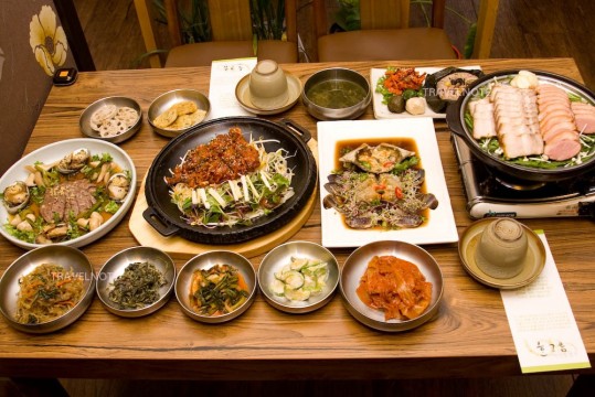韓式傳統料理“韓定食”，韓國版的“滿漢全席”