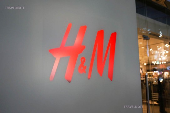 H&M×バルマンコラボ商品発売！