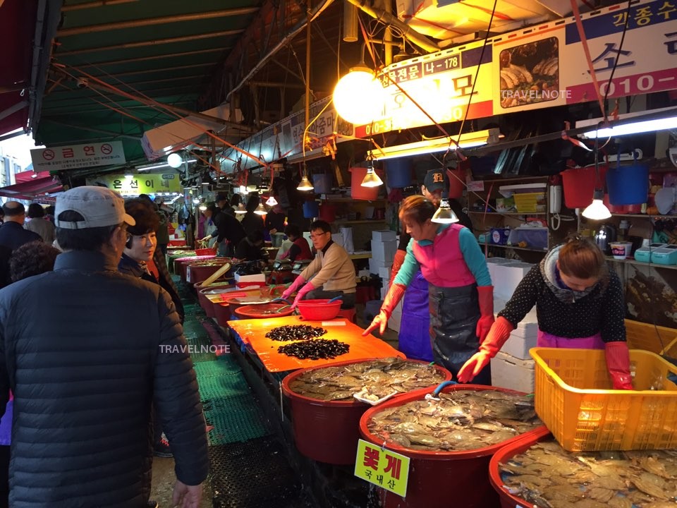 韓国で魚介類食べるなら蘇萊浦口へ！